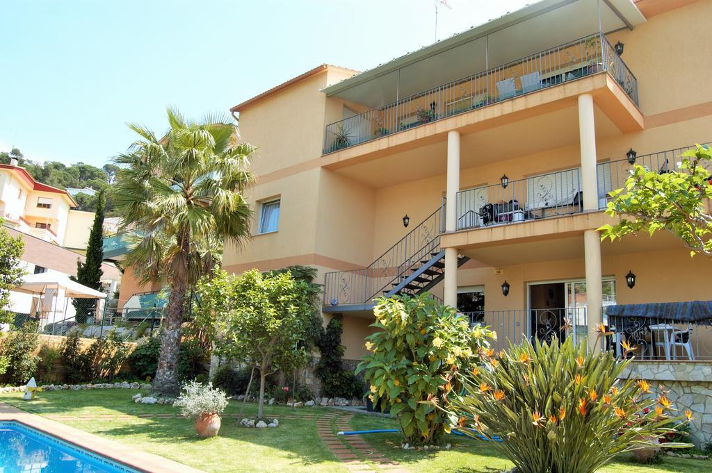 2Pau - Lloret De Mar Villa Exterior photo